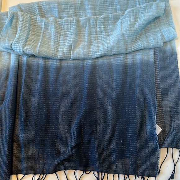 J.Jill Pure Jill Scarf India Fringe Blue NWOT - Picture 2 of 4
